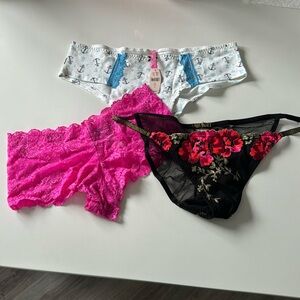 NWT Victorias Secret sz S/M underwear